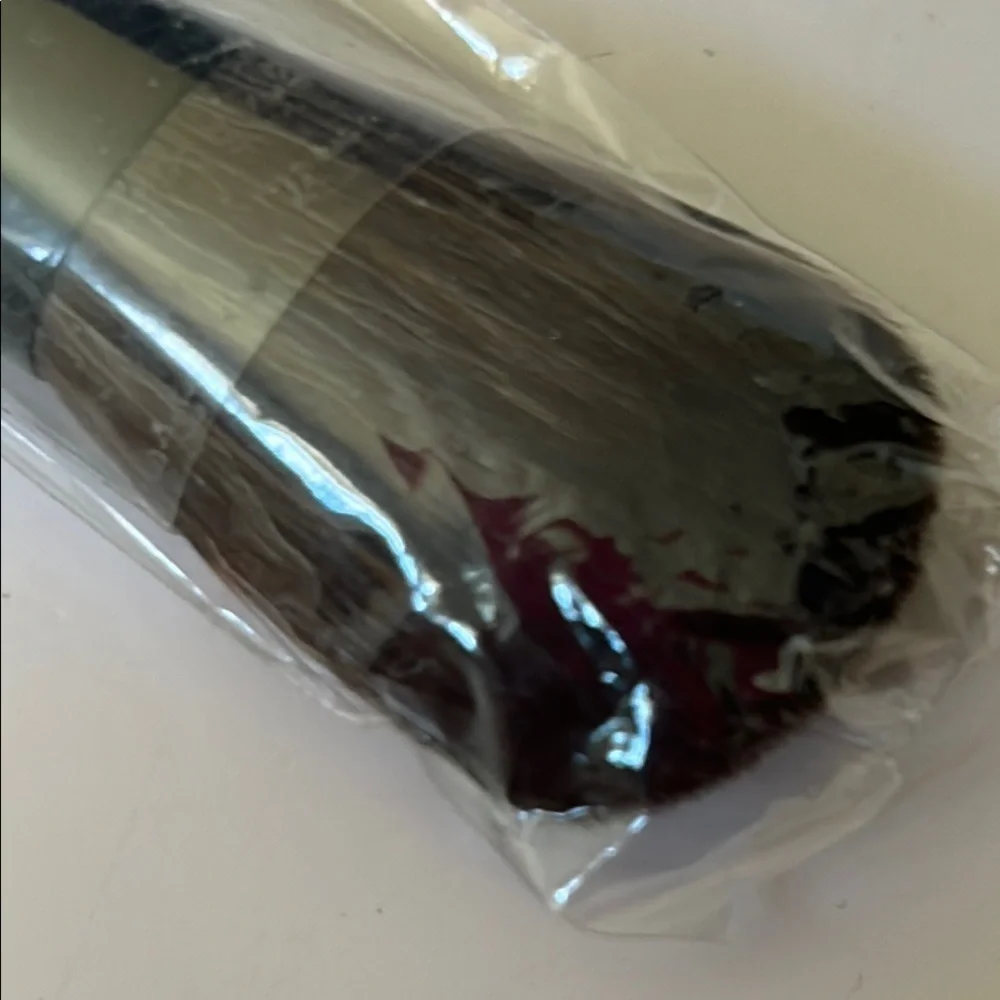 bareMinerals Double-Ended Full Tapered Shadow and Blush Brush - SEALED